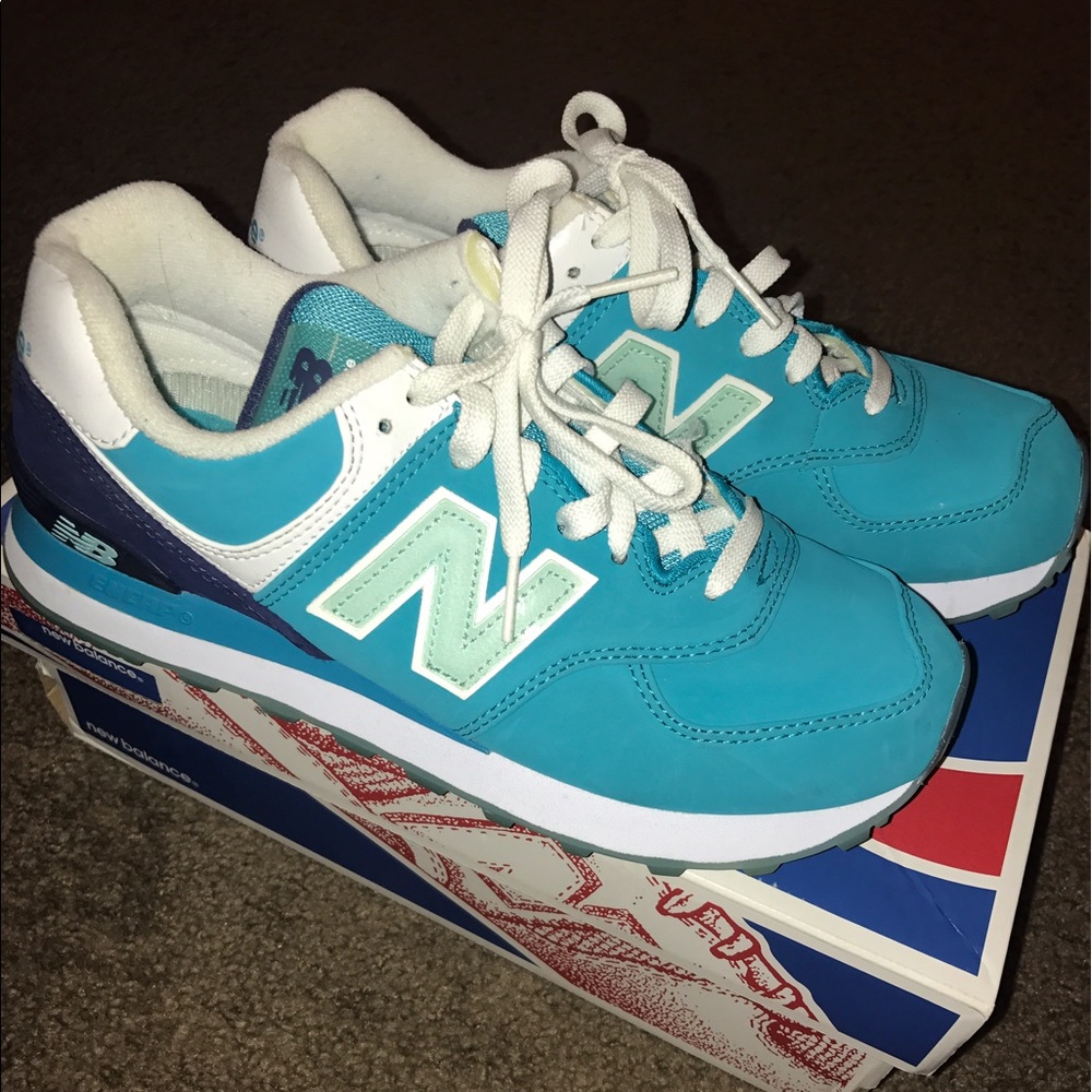 Woman's New Balance